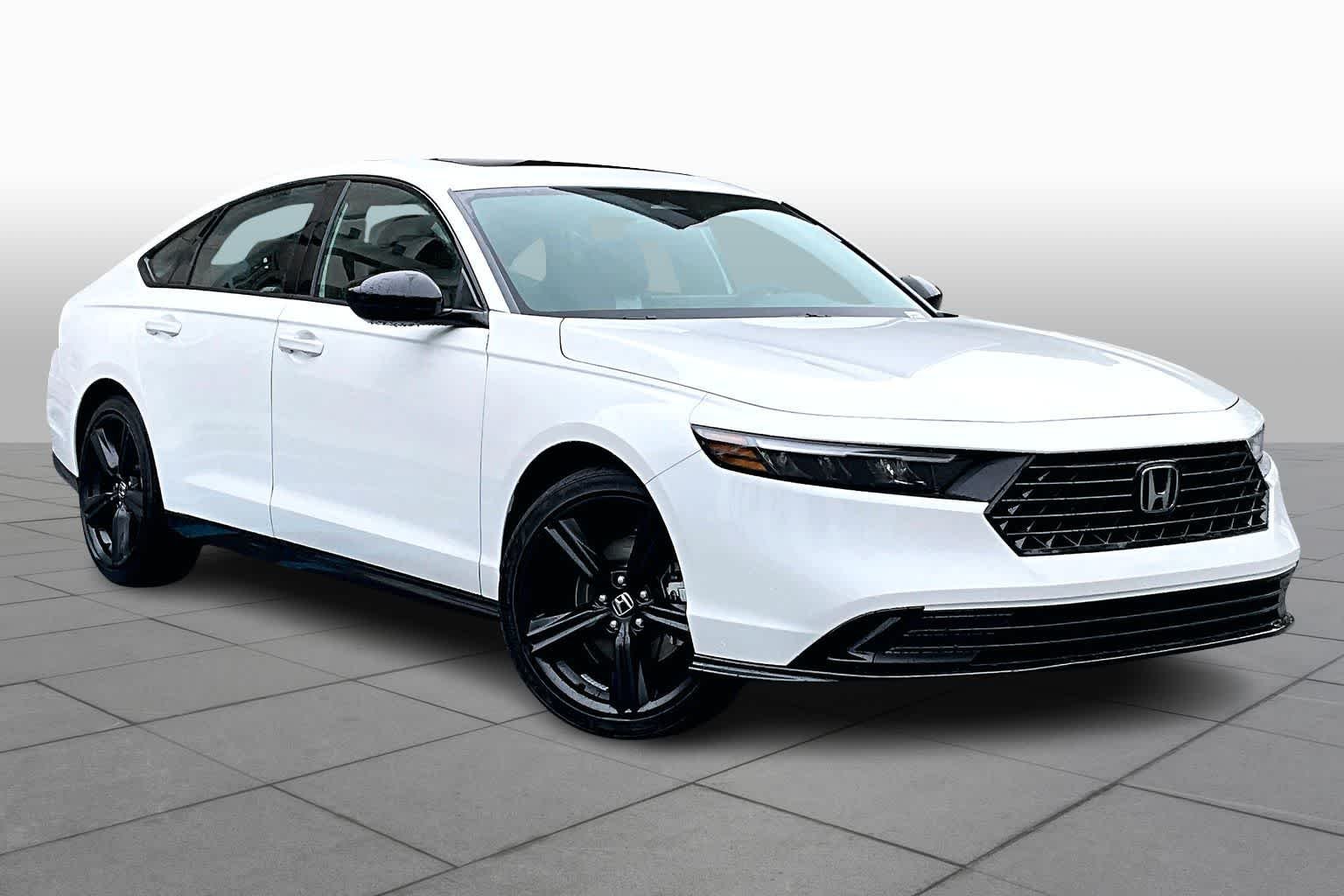 New 2026 Platinum White Pearl Honda Sport-L Hybrid image 2