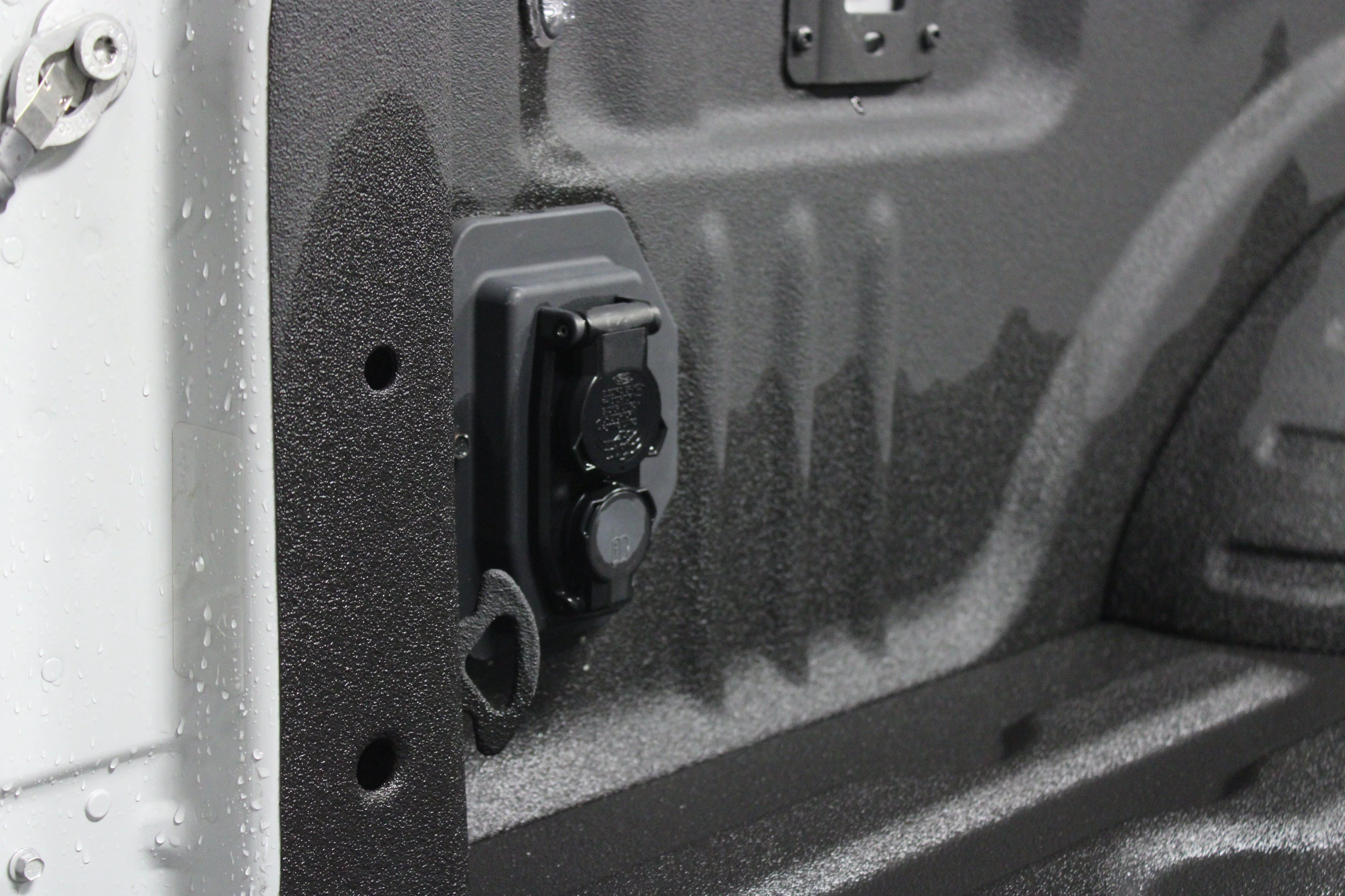 Used 2025 Avalanche Ford XLT image 15