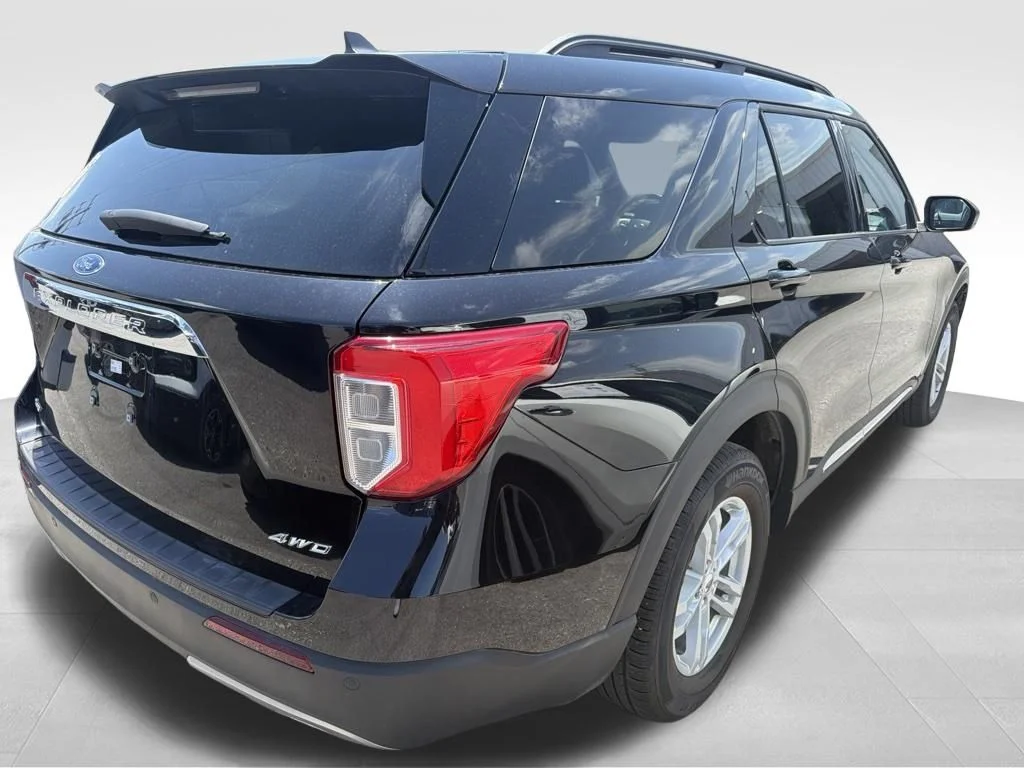 Used 2024 Black Ford XLT image 18