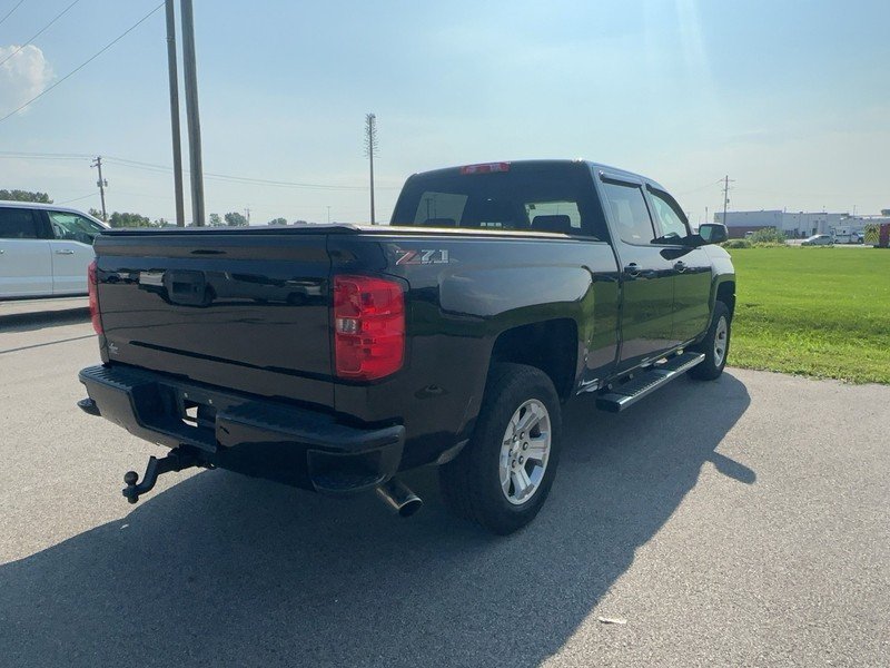 Used 2018 Black Chevrolet 4WD Crew Cab 153.0" LT w/2LT image 3