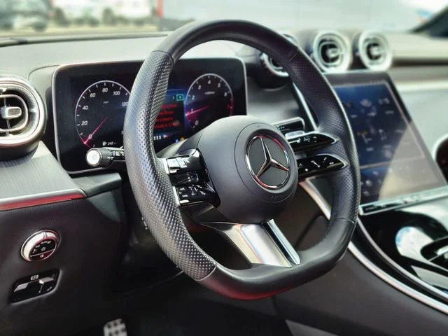 Used 2023 White Mercedes-Benz GLC 300 image 20