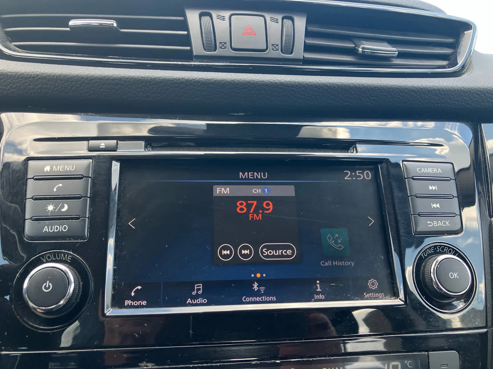 Used 2020 Magnetic Black Pearl Nissan SV image 24