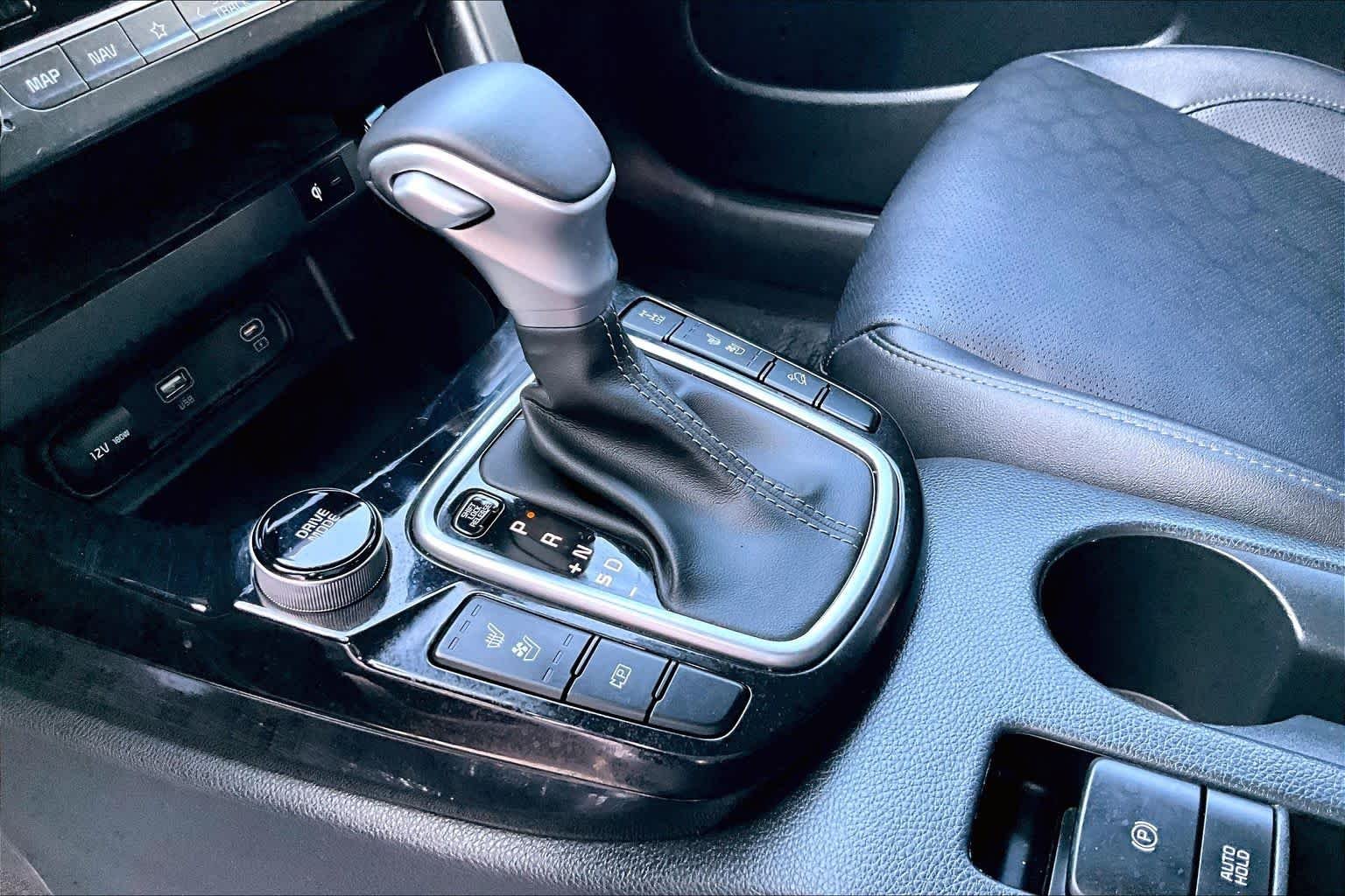 Used 2024 Gravity Gray Kia SX image 17