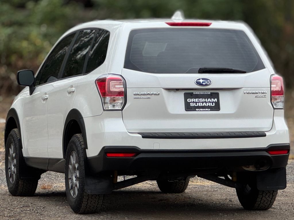 Used 2017 Crystal White Pearl Subaru 2.5i image 4