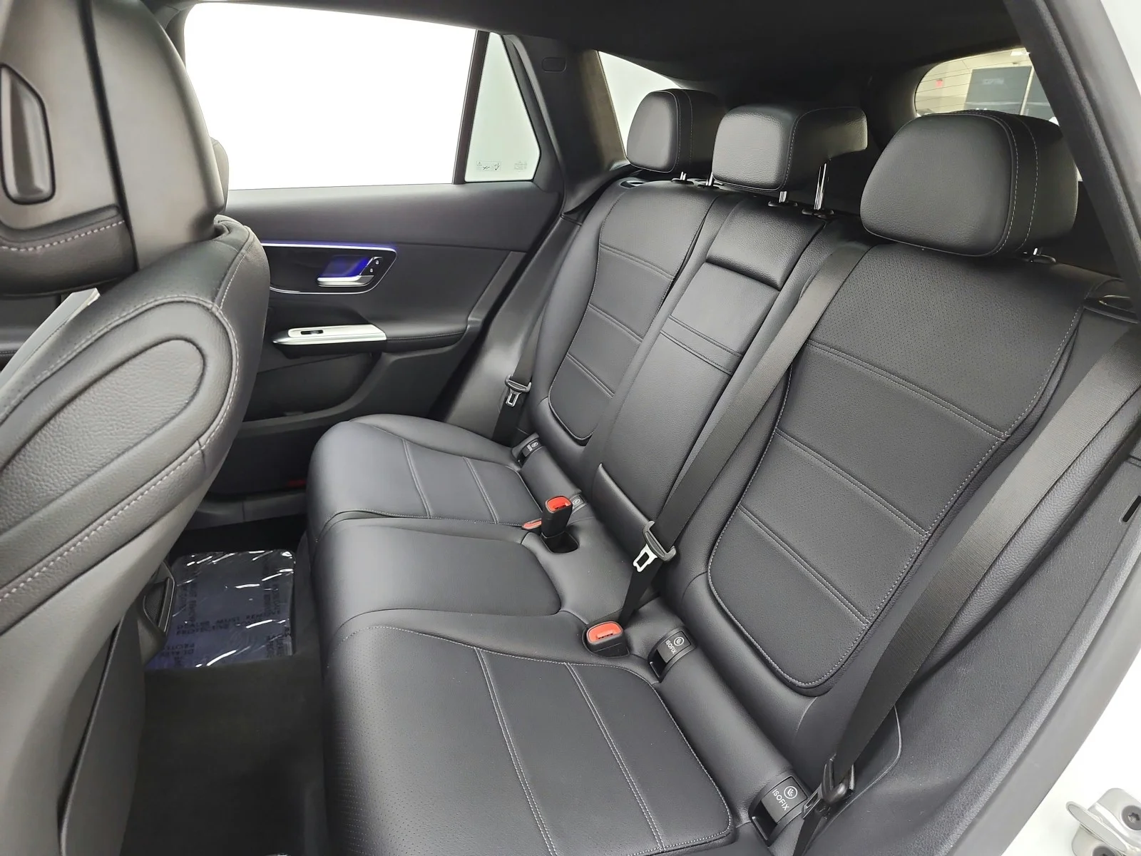 Used 2025 Polar White Mercedes-Benz GLC 350e 4MATIC® SUV image 16