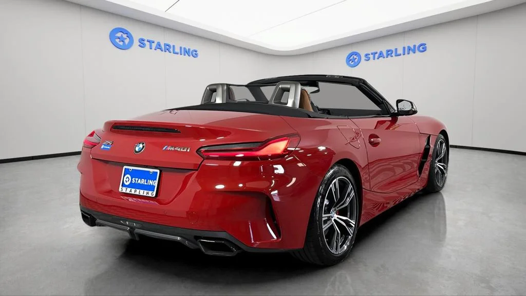 Used 2021  BMW sDriveM40i image 8