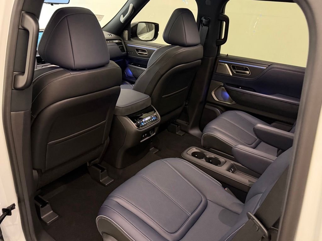 New 2027 RADIANT WHITE INFINITI Sport 4WD image 25