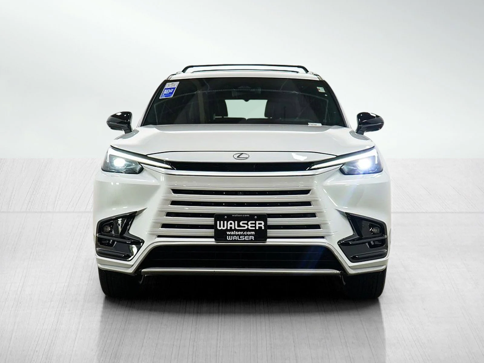 Used 2025 Wind Chill Pearl Lexus 500h F SPORT Premium image 8