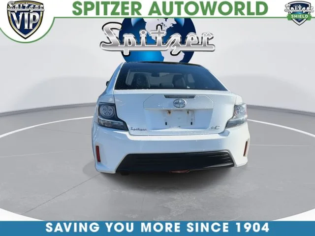 Used 2014 White Scion Base image 8
