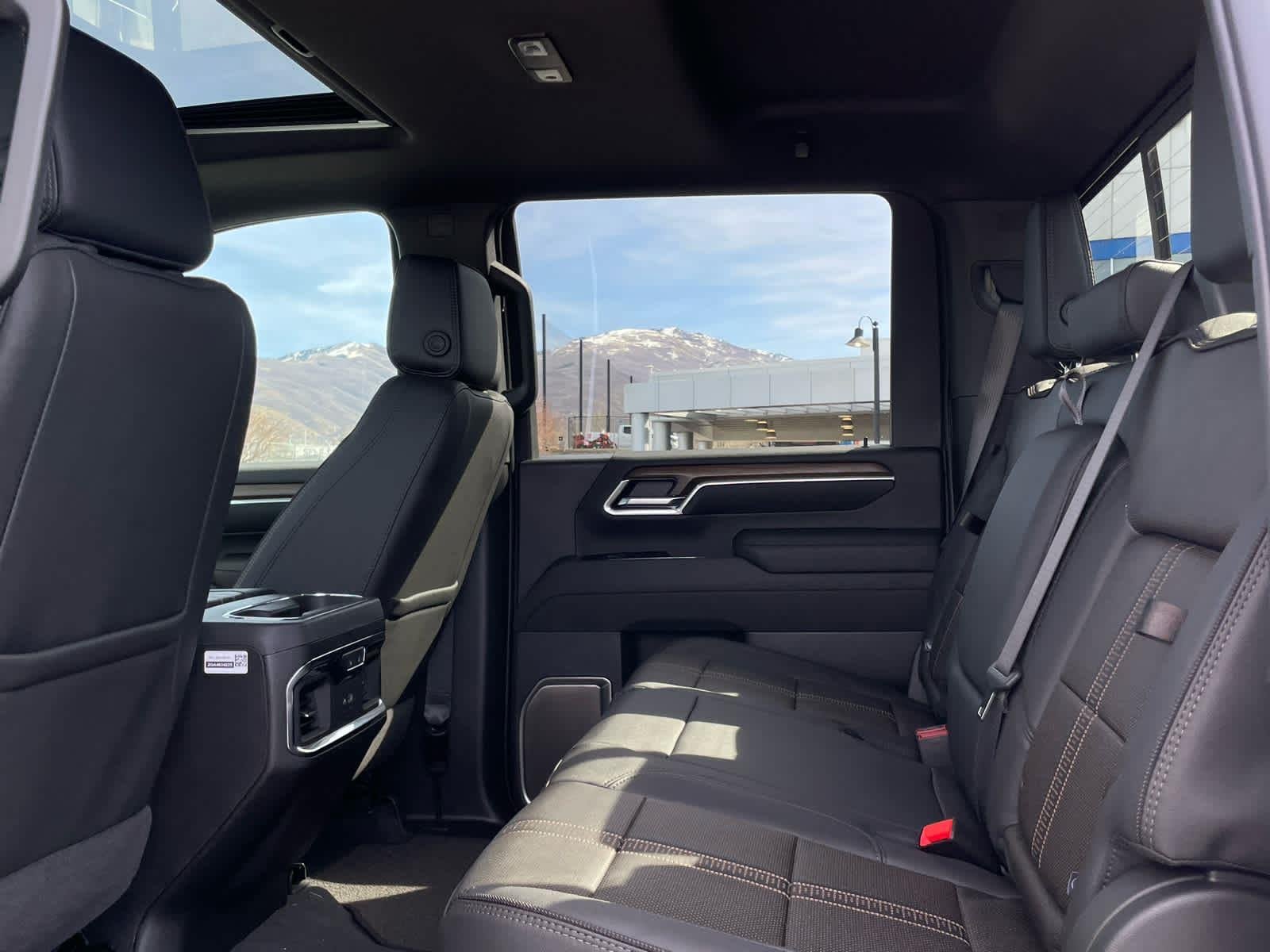 2026 Chevrolet Silverado 3500 HD High Country - Photo 20