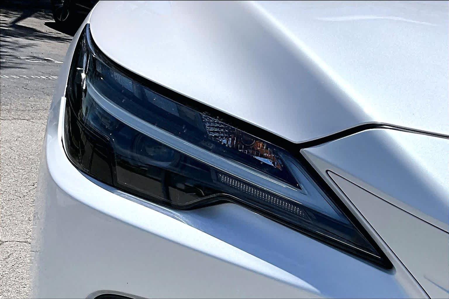 Used 2023 Eminent White Pearl Lexus  image 44