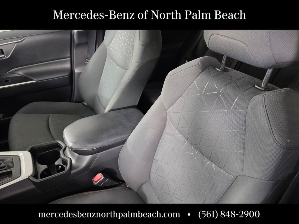 Used 2021 White Toyota XLE image 11