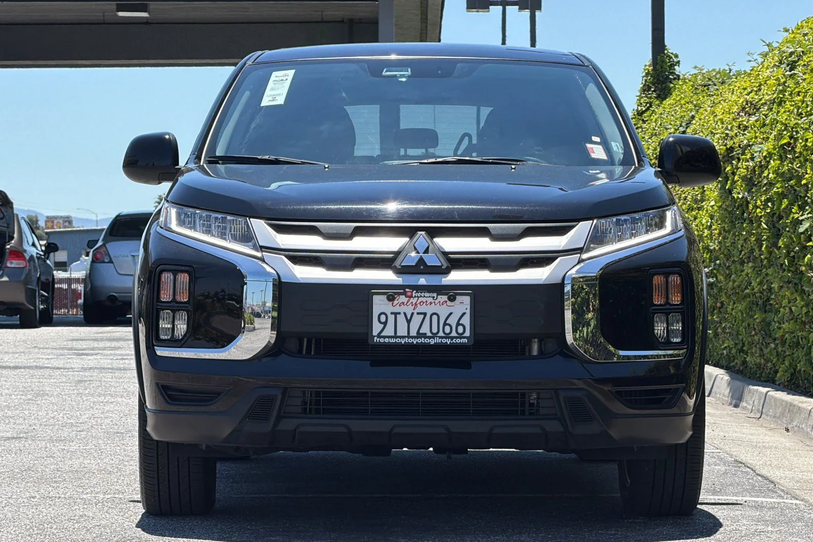 Used 2025 Black Mitsubishi 2.0 ES image 11