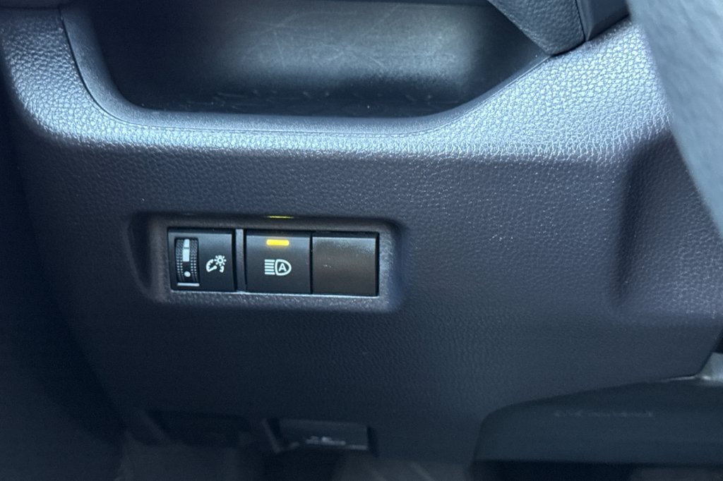 Used 2025 White Toyota XLE image 32