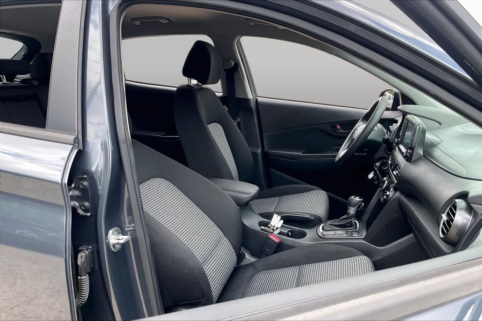 Used 2019 Thunder Gray Hyundai SE image 9