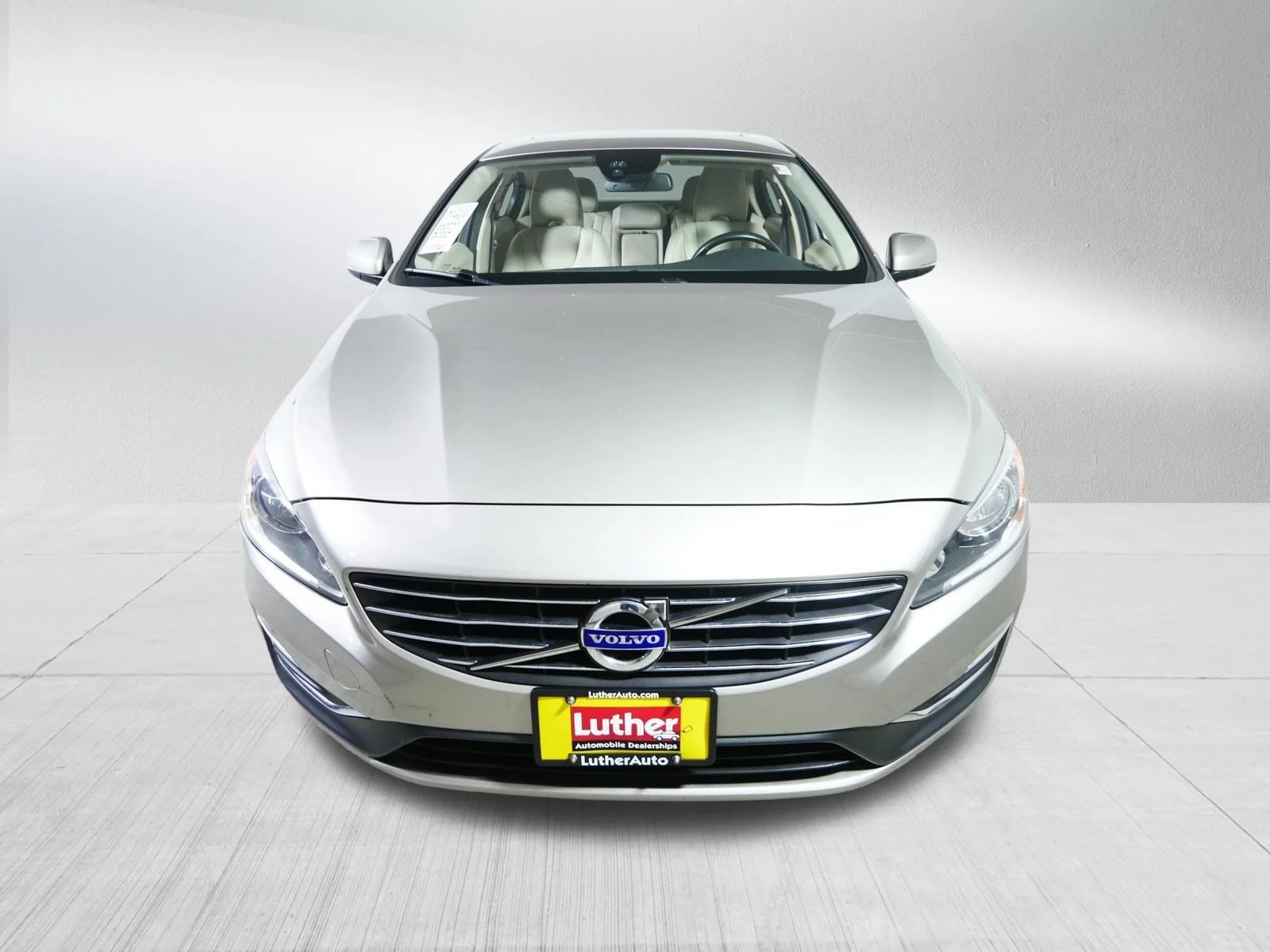 Used 2014 Seashell Metallic Volvo T5 image 2
