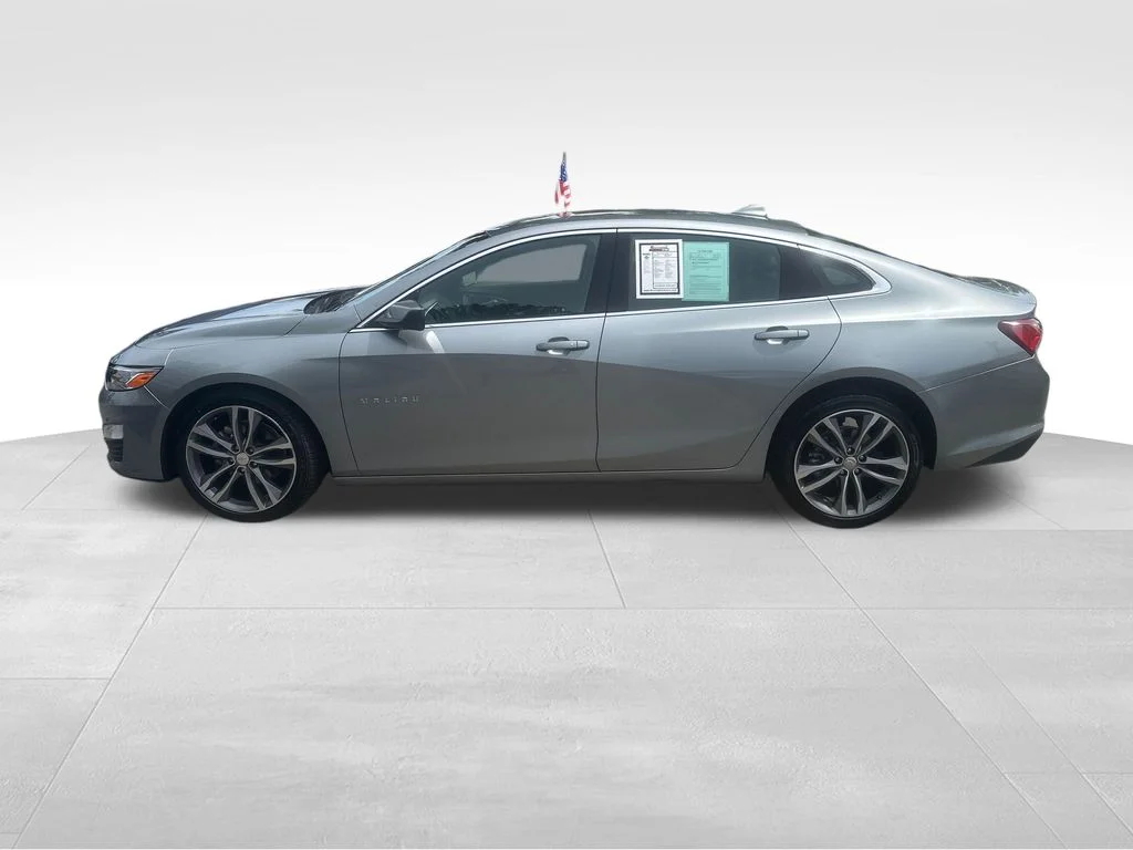 Used 2024 Gray Chevrolet LT image 7