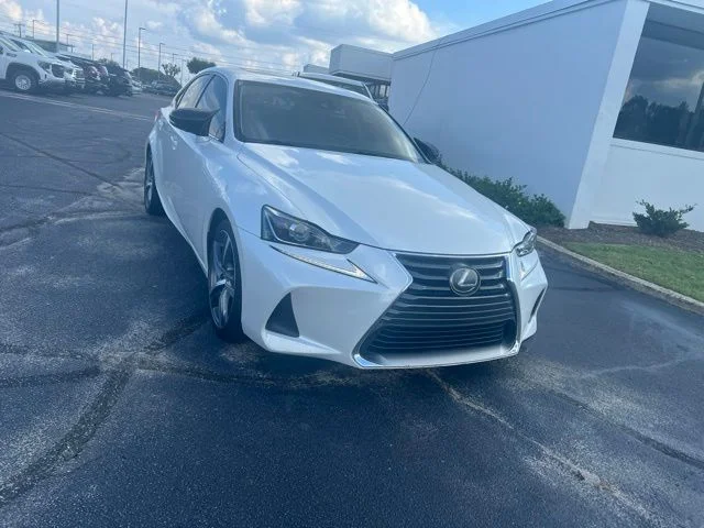 Used 2018 White Lexus 300 image 1