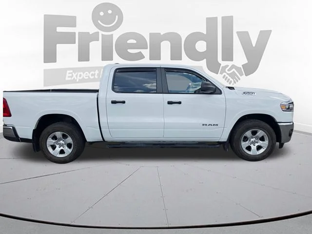 Used 2025 White Ram Big Horn/Lone Star image 5