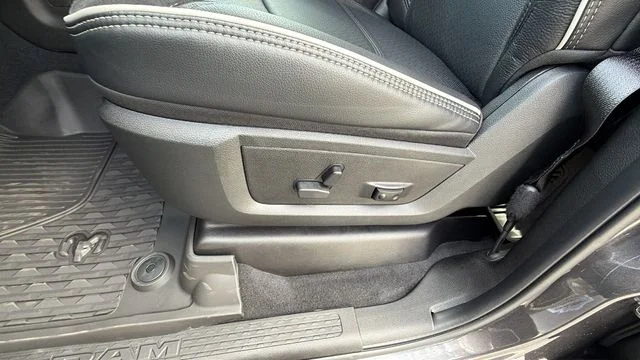 2026 RAM 2500 Laramie - Photo 21
