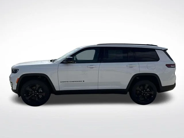 New 2025 White Jeep Limited image 22