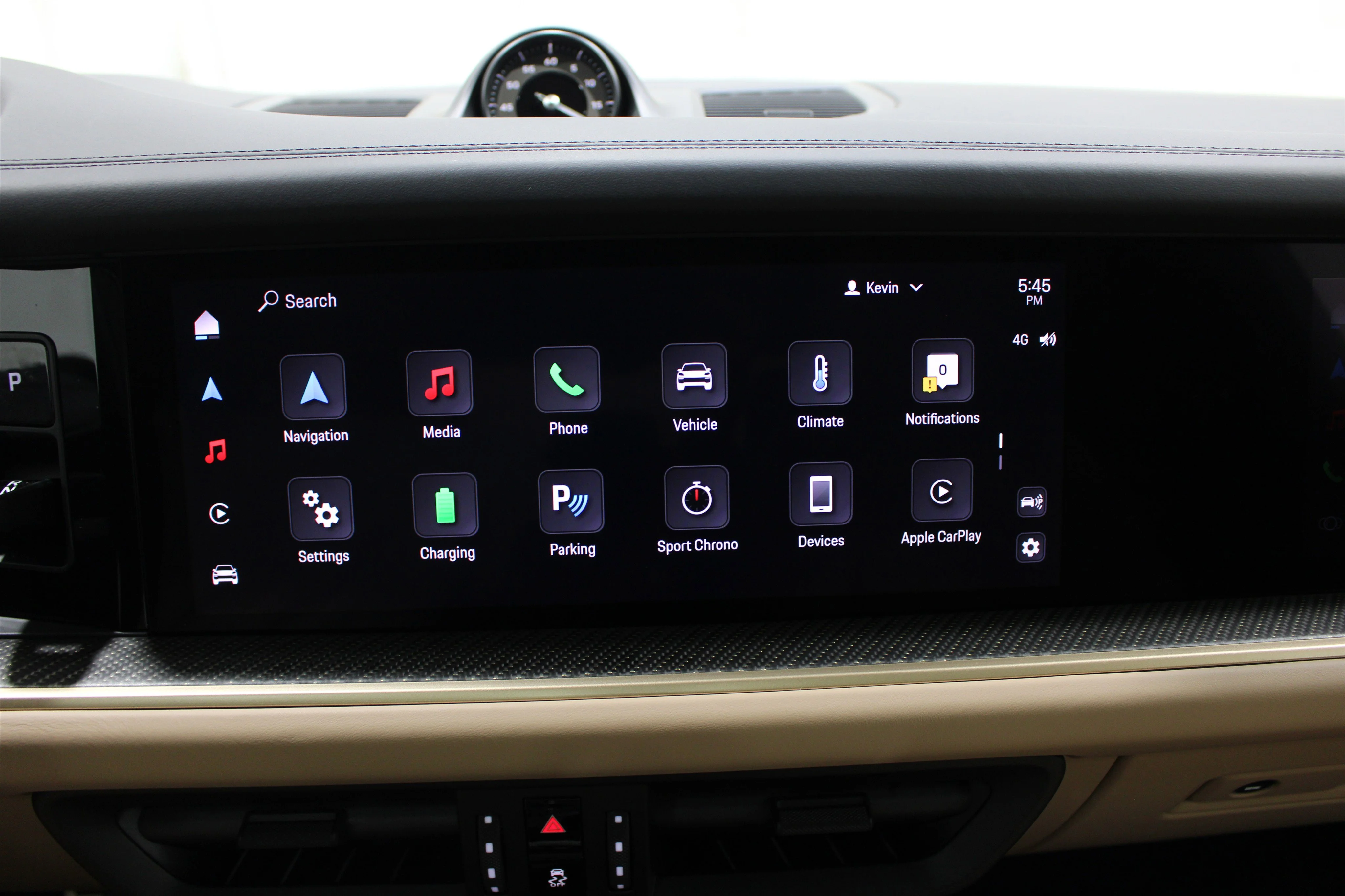 2025 Porsche Cayenne Coup Turbo E-Hybrid - Photo 17