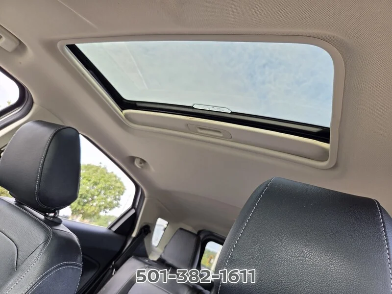 Used 2019 Silver Metallic FORD TITANIUM FWD image 8
