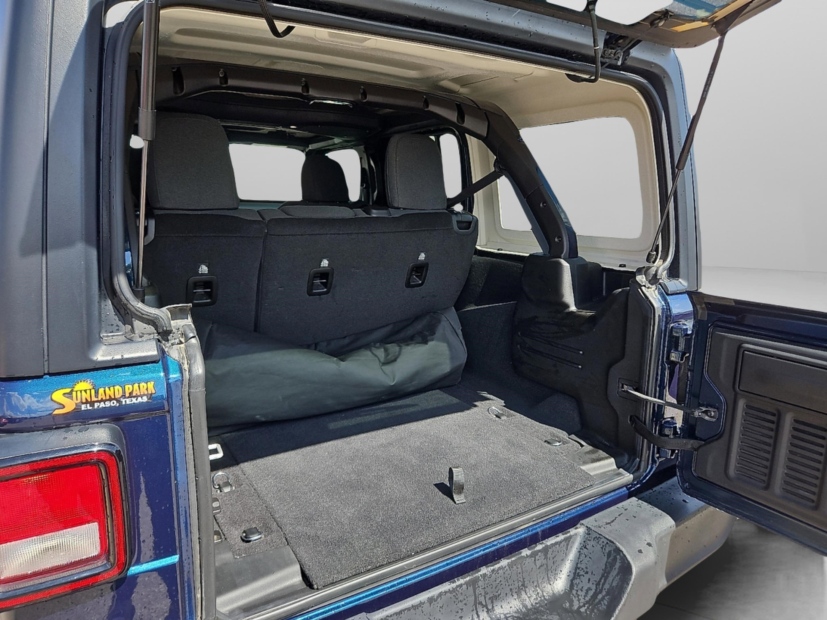 Used 2025 Fathom Blue Pearlcoat Jeep Sport S image 20