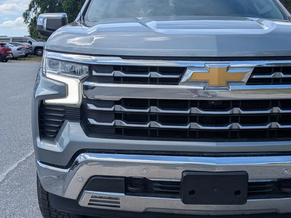 Used 2023 Gray Chevrolet LTZ image 9