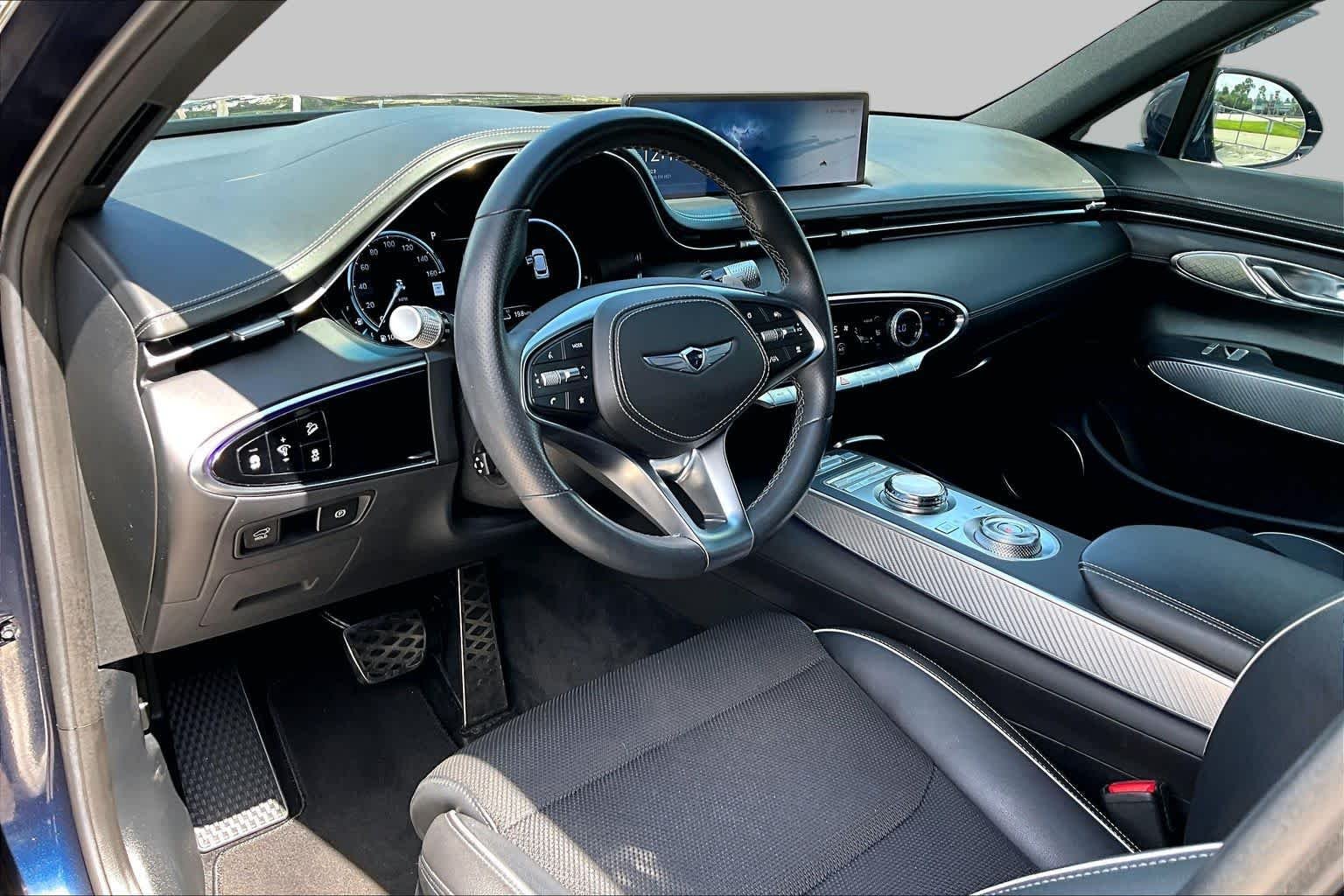 Used 2023 Adriatic Blue Genesis 2.5T image 18