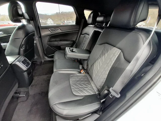 Used 2023 White Kia X-Line image 43