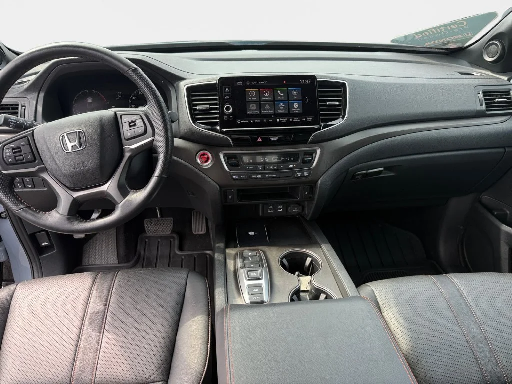 Certified Used 2025 Sonic Gray Pearl Honda AWD TRAILSPORT image 15