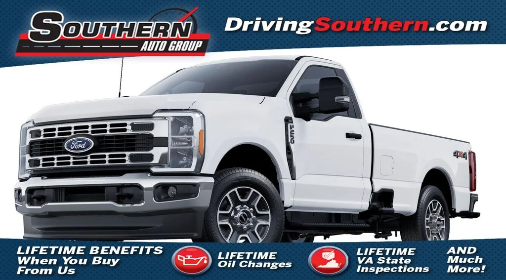 New 2025 White Ford XLT image 1