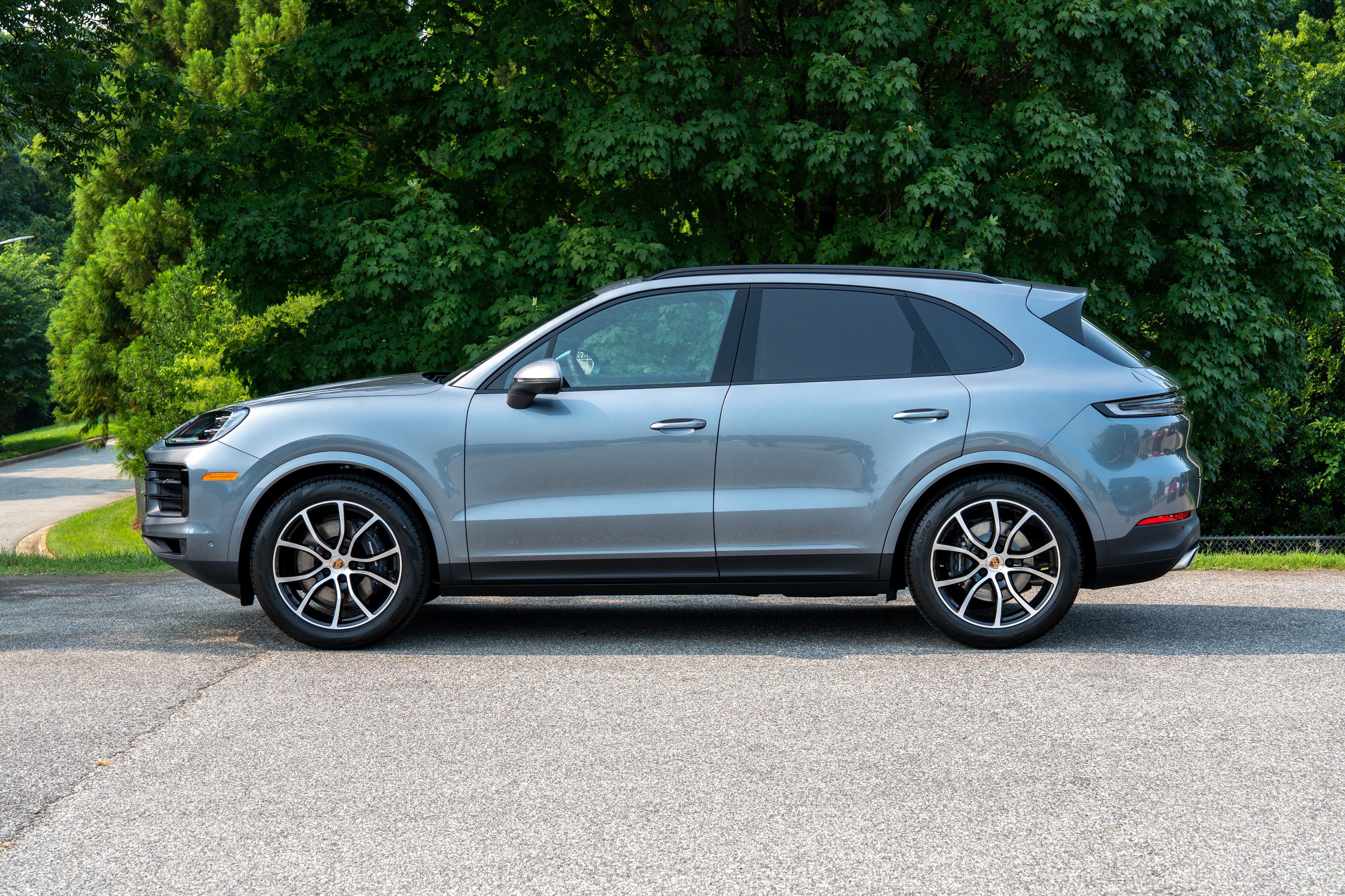 New 2026 Vanadium Grey Metallic Porsche Base image 2