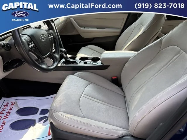 Used 2016 Blue Hyundai Limited image 19