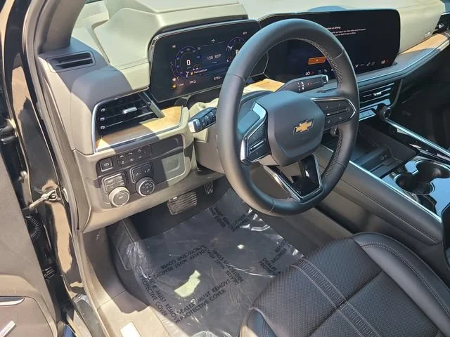 Used 2025 Black Chevrolet High Country image 23