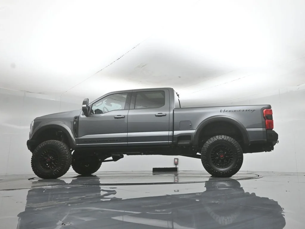 New 2026 Carbonized Gray Metallic Ford Lariat image 56