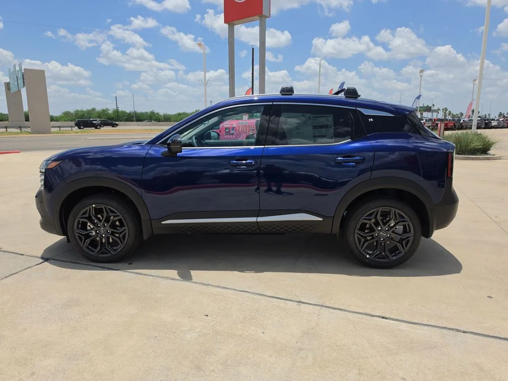 New 2026 Deep Blue Pearl Nissan SR image 4