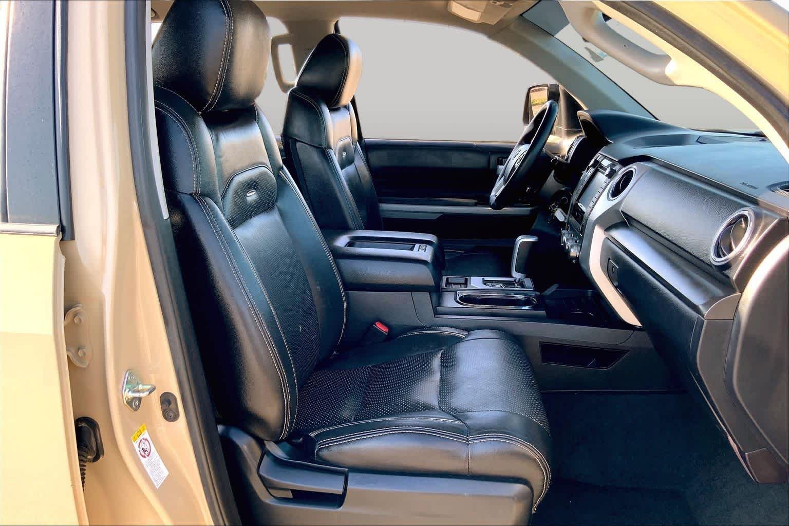 Used 2018 Quicksand Toyota SR5 image 8