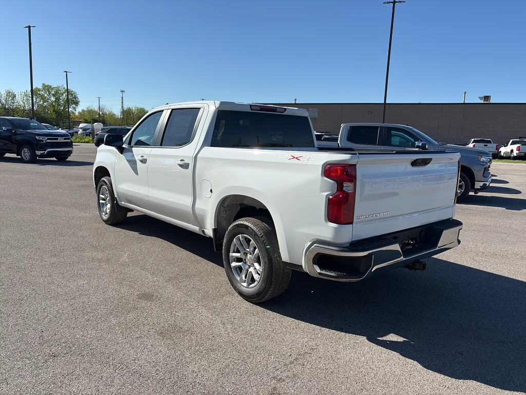 2026 Chevrolet Silverado 1500 LT - Photo 3