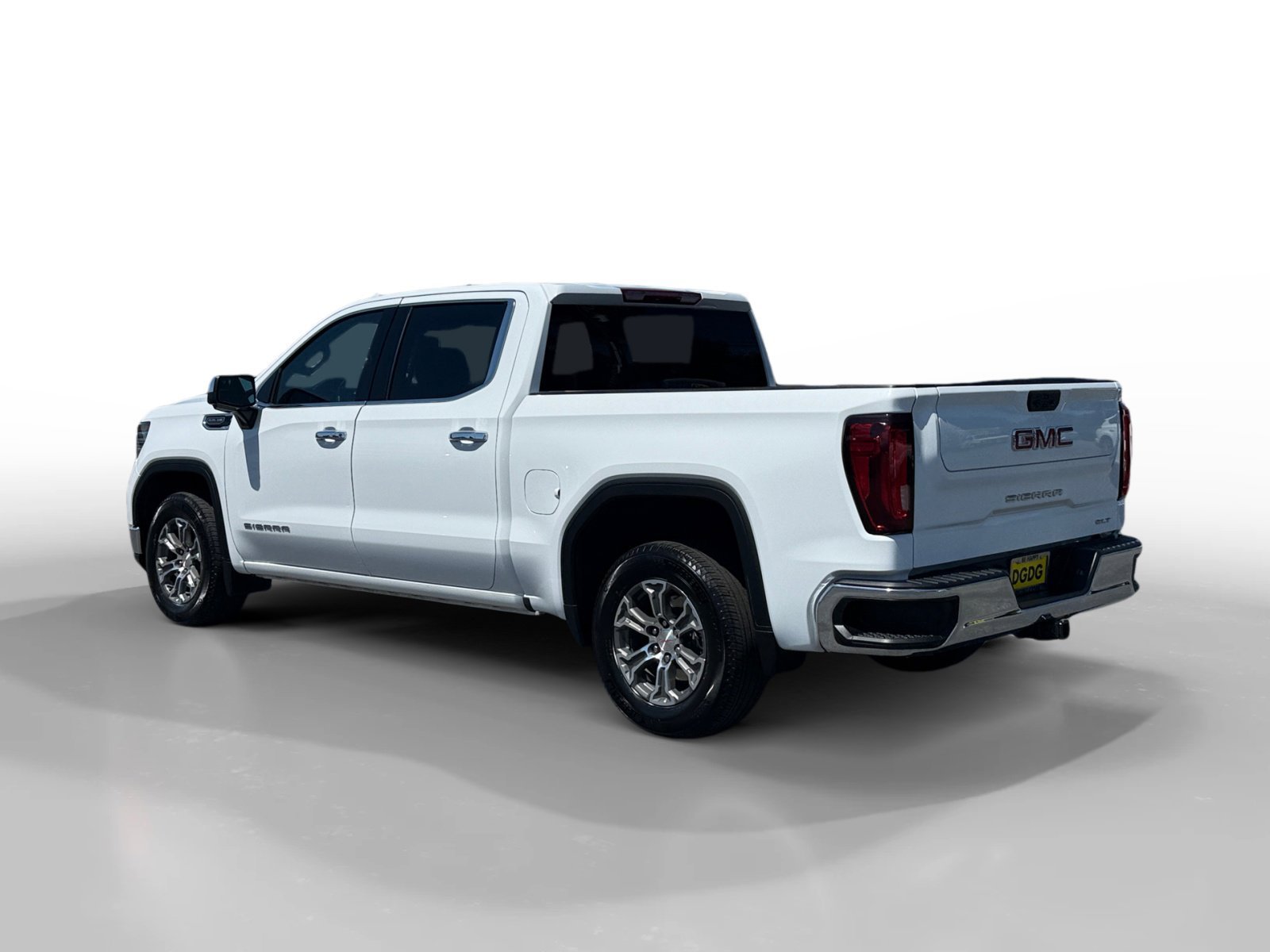 Used 2025 Summit White GMC SLT image 3