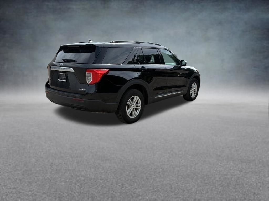 Certified Used 2023 Black Metallic Ford XLT image 5