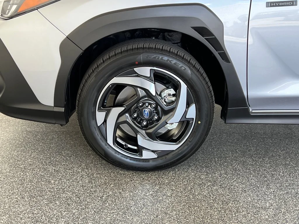 New 2026 ICE SILVER METALLIC Subaru Limited Hybrid image 27