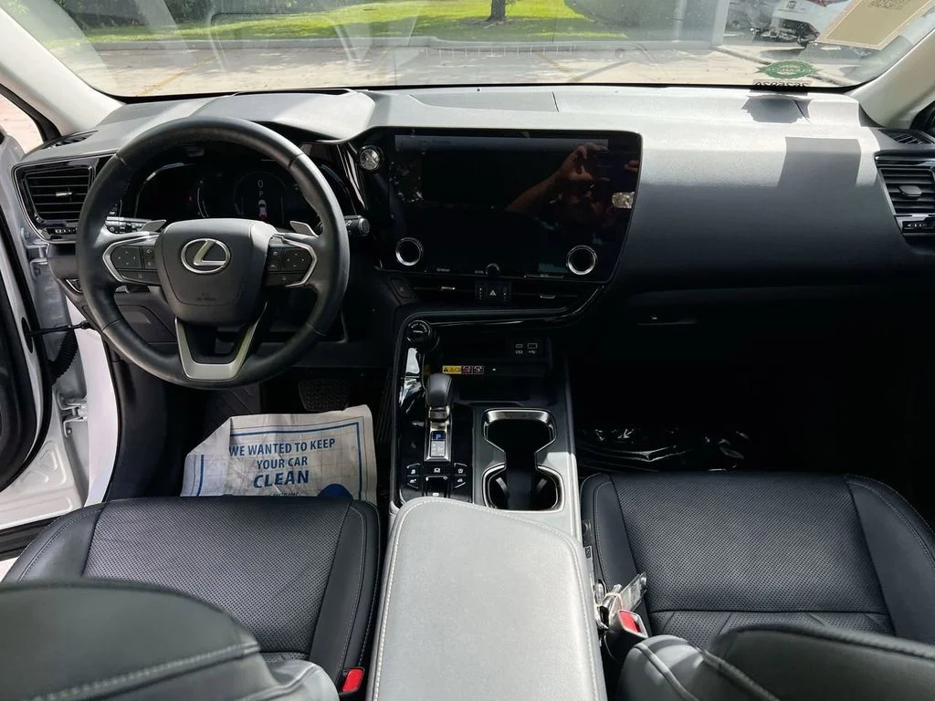 Used 2022 White Pearl Lexus 350 Luxury image 20