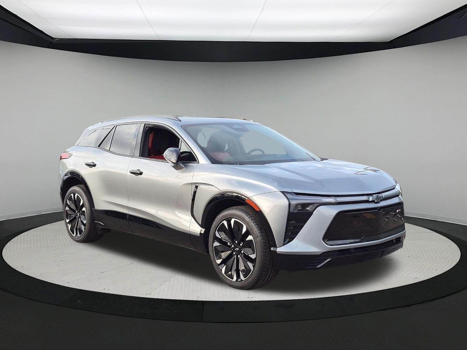 Used 2024 Chevrolet Blazer EV RS with VIN 3GNKDCRJ5RS179935 for sale in Carlsbad, CA