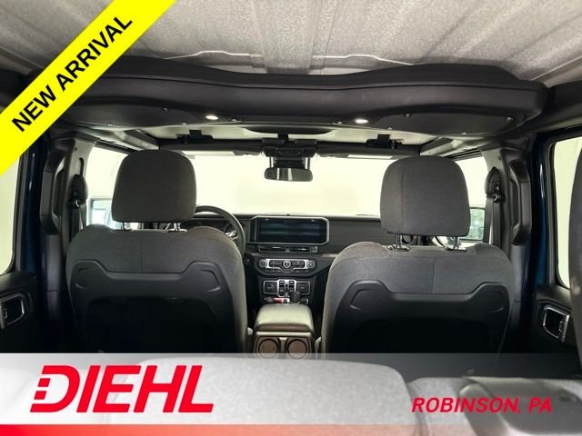 Used 2025 Blue Jeep Rubicon image 9