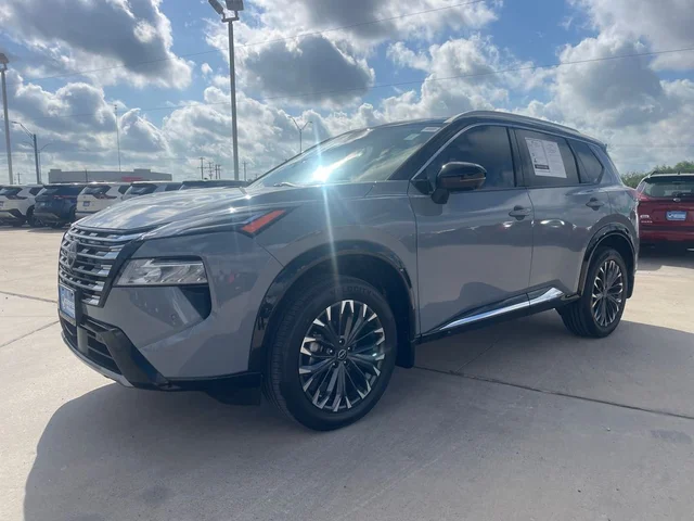2024 Nissan Rogue Platinum