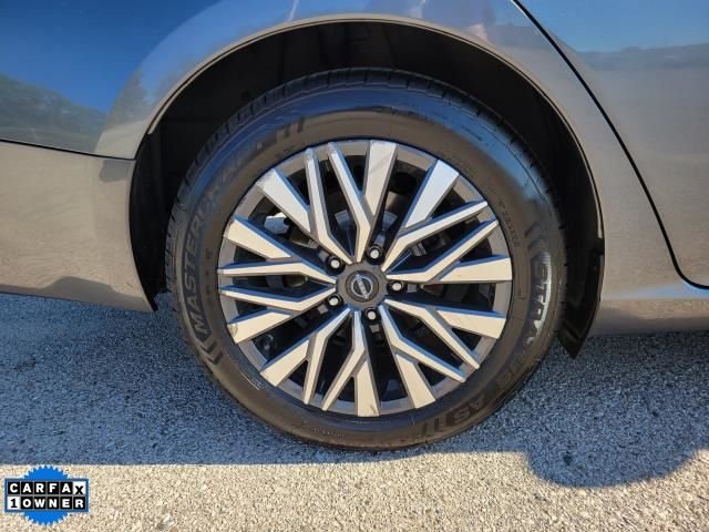 Used 2024 Gray Nissan 2.5 SV image 5