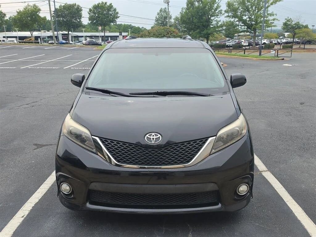 Used 2016 Midnight Black Metallic Toyota SE image 17