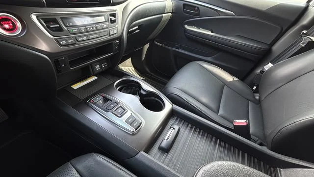 Used 2022  Honda EX-L image 14